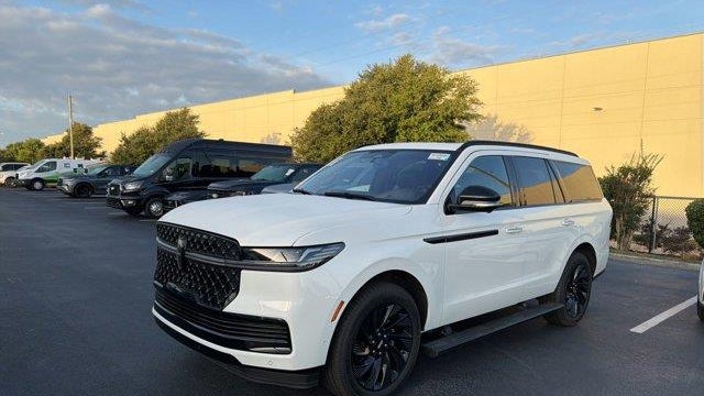 2025 Lincoln Navigator Reserve