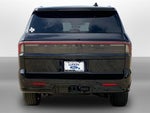 2025 Navigator Thumbnail 4