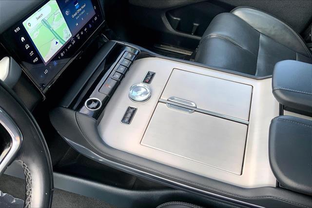 2025 Lincoln Navigator - $72,074
