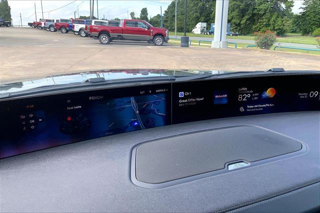 2025 Lincoln Navigator - $72,074