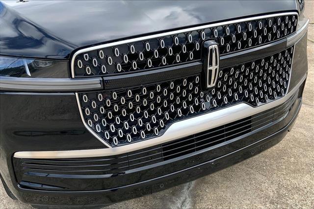 2025 Lincoln Navigator - $72,074