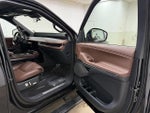 2025 Navigator Thumbnail 34