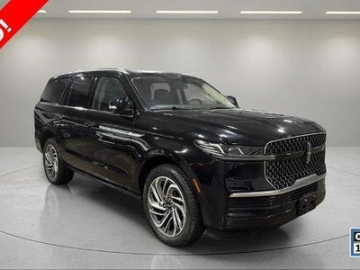 Photo of a 2025 Lincoln Navigator 4X4 Reserve 4DR SUV for sale