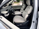 2025 Navigator Thumbnail 7