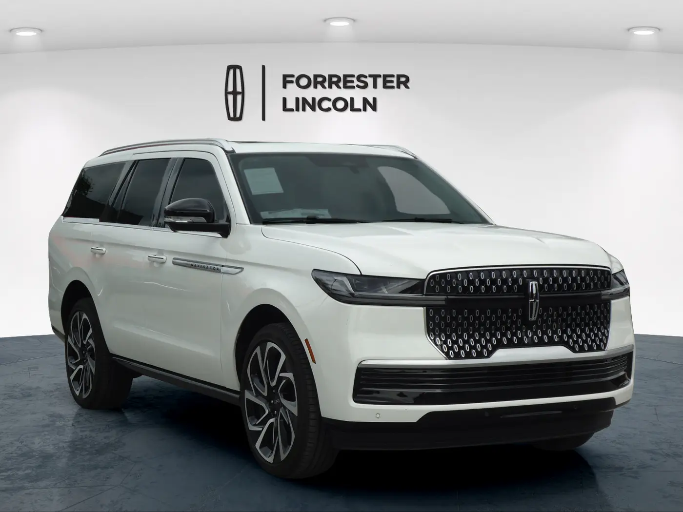 2026 Lincoln Navigator - $94,900