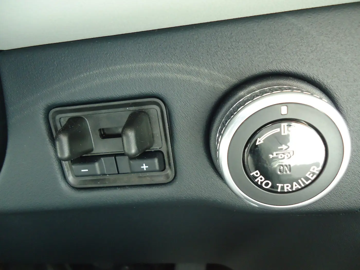 2026 Lincoln Navigator - $94,900
