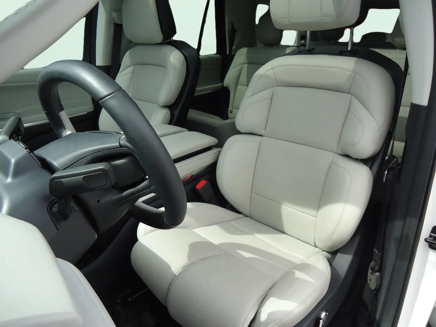 2026 Lincoln Navigator - $94,900