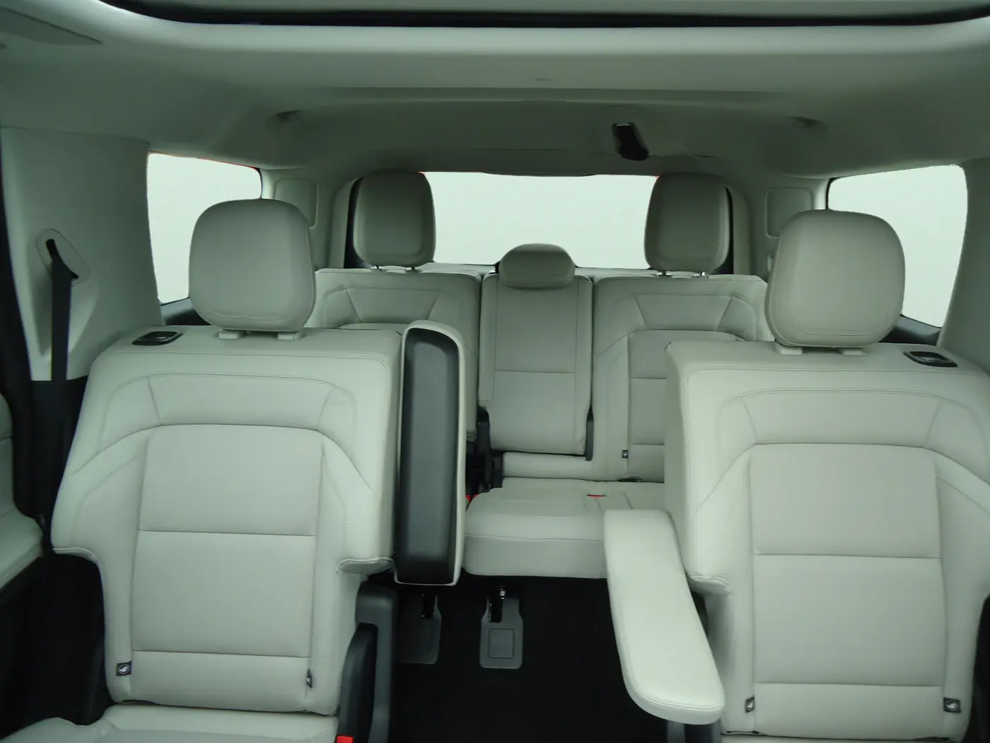 2026 Lincoln Navigator - $94,900