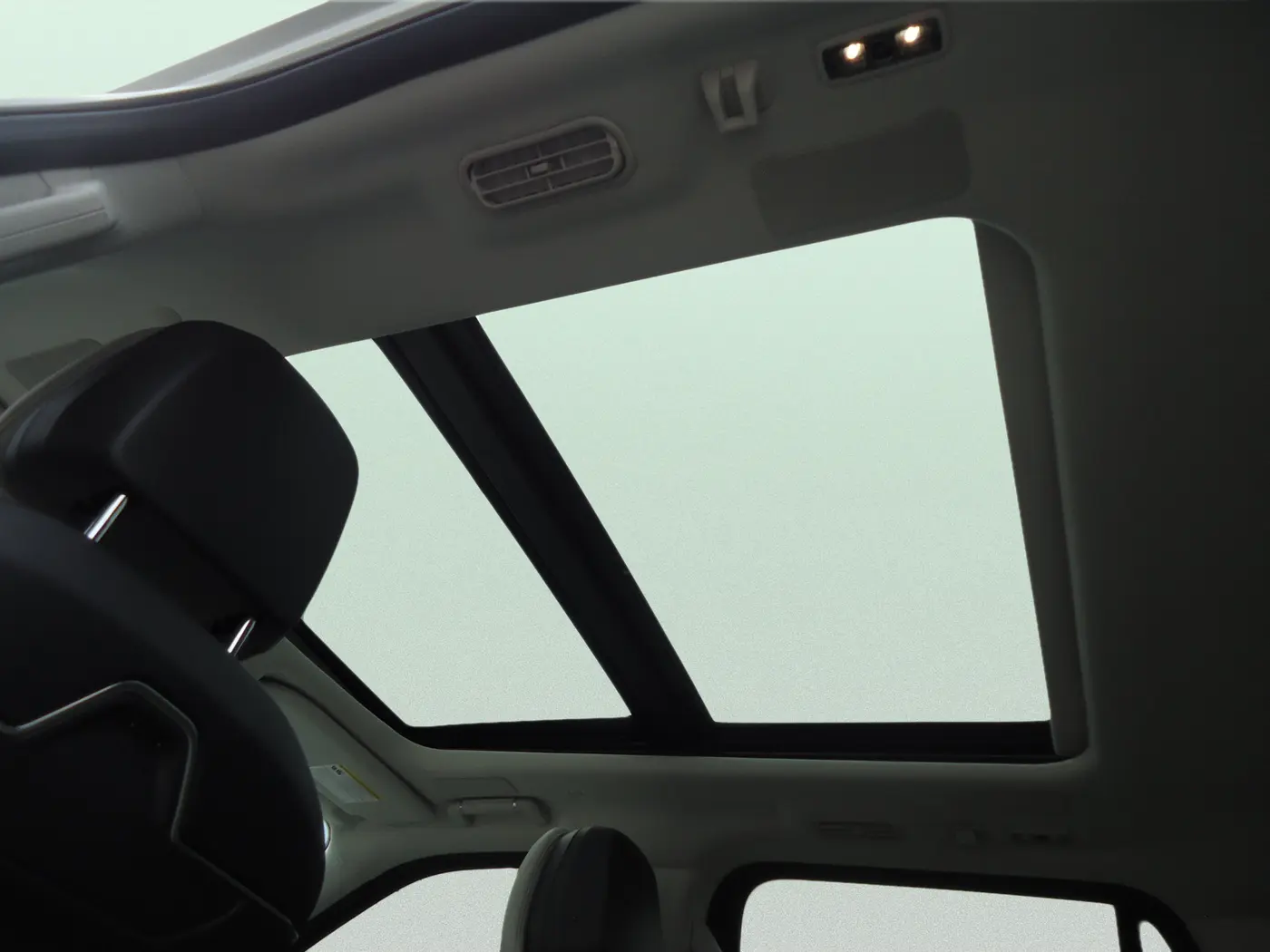 2026 Lincoln Navigator - $94,900