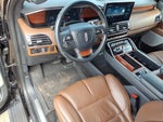 2023 Navigator Thumbnail 5