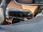 2023 Navigator Thumbnail 32