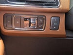 2023 Navigator Thumbnail 33