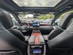2023 Navigator Thumbnail 20