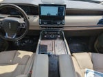 2023 Navigator Thumbnail 6