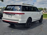 2024 Navigator Thumbnail 4