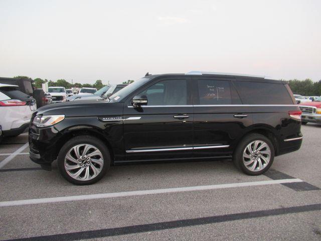 2024 Lincoln Navigator - $70,789