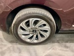 2024 Navigator Thumbnail 6