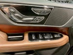 2024 Navigator Thumbnail 7