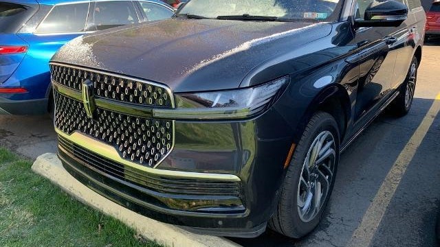 Preowned 2025 Lincoln Navigator Reserve for Sale