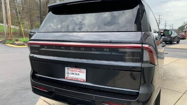 2025 Lincoln Navigator Reserve