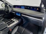 2025 Navigator Thumbnail 32