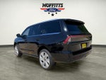 2025 Navigator Thumbnail 3