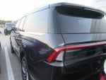 2025 Navigator Thumbnail 4
