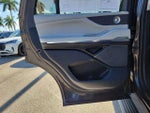 2025 Navigator Thumbnail 16