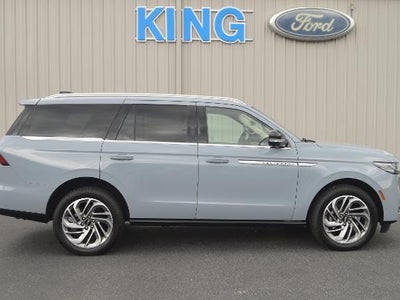 Photo of a 2025 Lincoln Navigator 4X4 Reserve 4DR SUV for sale