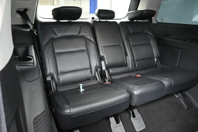 2025 Lincoln Navigator - $79,900
