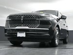 2025 Navigator Thumbnail 40