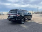 2023 Navigator Thumbnail 5