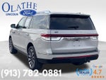 2024 Navigator Thumbnail 3