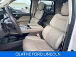 2024 Navigator Thumbnail 16