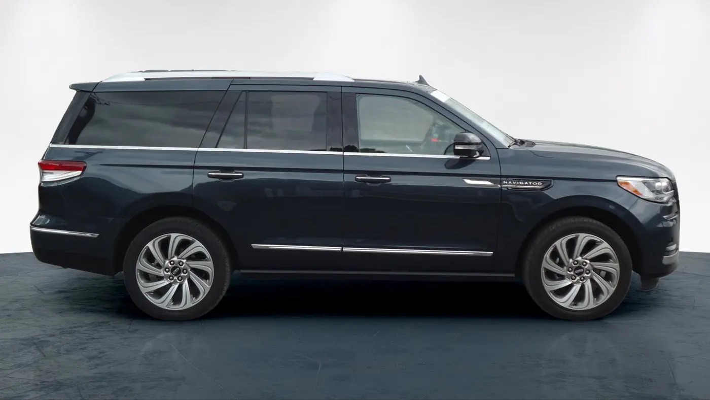 2024 Lincoln Navigator Reserve