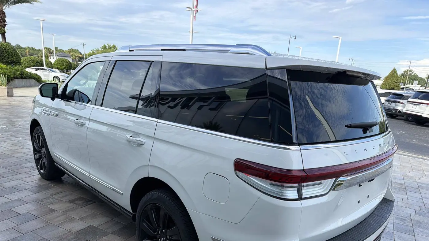 2024 Lincoln Navigator Reserve