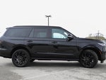 2025 Navigator Thumbnail 7