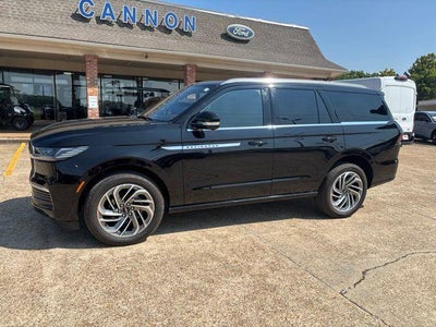 Photo of a 2025 Lincoln Navigator 4X4 Reserve 4DR SUV for sale