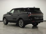 2025 Navigator Thumbnail 6