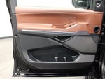 2025 Navigator Thumbnail 24