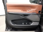 2025 Navigator Thumbnail 24