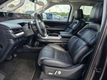 2025 Navigator Thumbnail 24
