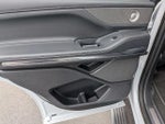 2025 Navigator Thumbnail 26