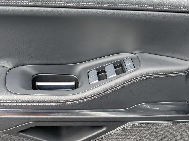 2025 Lincoln Navigator - $77,638