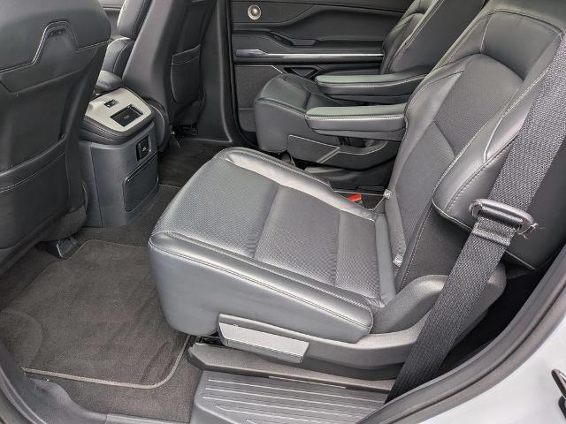 2025 Lincoln Navigator - $77,638