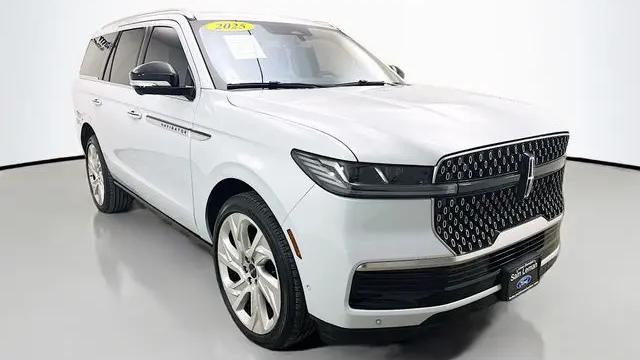 Preowned 2025 Lincoln Navigator Reserve for Sale