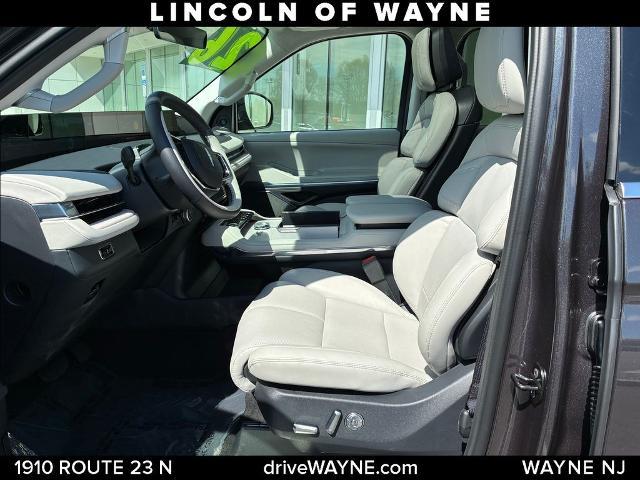 2026 Lincoln Navigator - $89,527