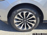 2023 Navigator Thumbnail 9