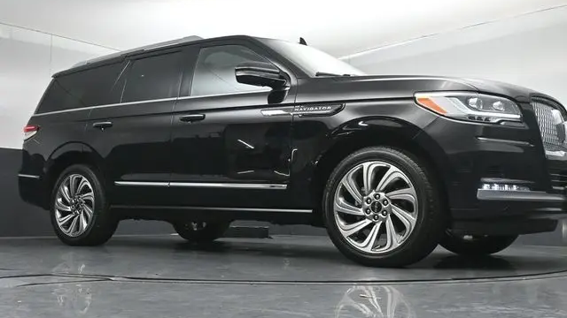 2023 Lincoln Navigator Reserve