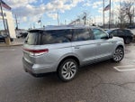 2023 Navigator Thumbnail 4
